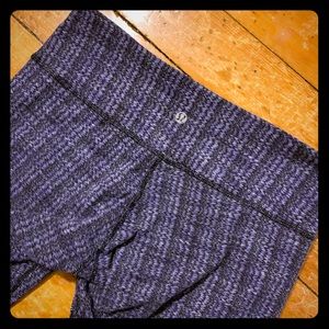 LULULEMON 🍋 WUNDER UNDER SIZE 8 💜